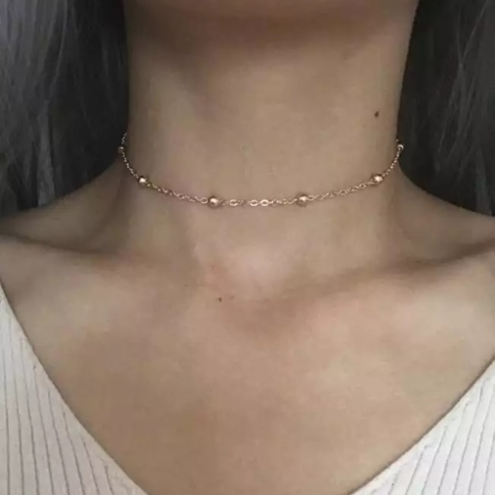 Dainty Ball Choker